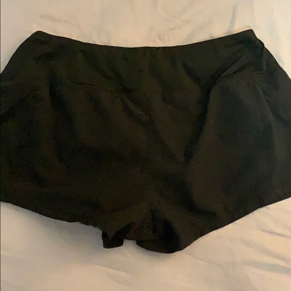 nike shorts - Picture 2 of 2